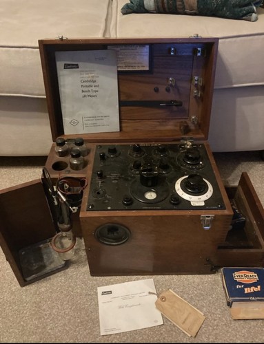 Vintage wooden case - wooden,