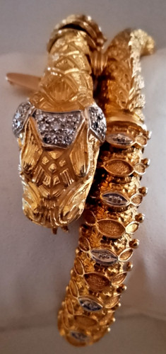 18ct yellow gold - snake, bangle