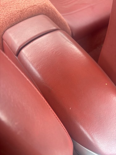 Centre console armrest - centre,