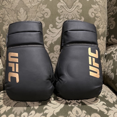 Ufc boxing mma gloves gold - ufc,