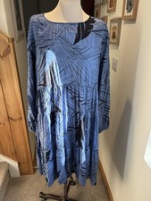 Masai Blue & Black Leaf Print