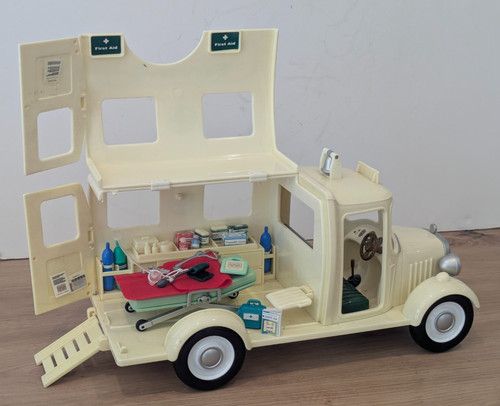 Sylvanian families ambulance - sylvanian,