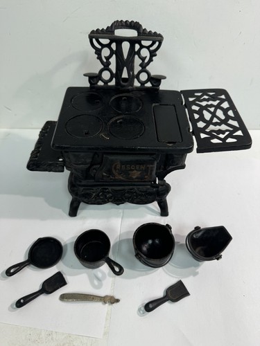 Vtg crescent miniature cast - vtg,