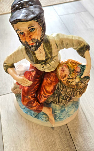 Vintage large capodimonte - vintage,