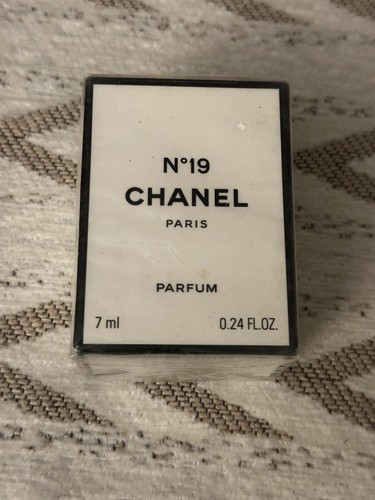 100 authentic chanel - 100%, no