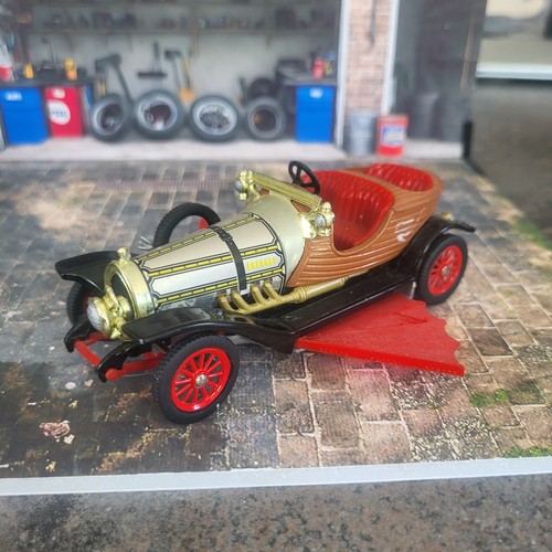 Corgi chitty bang - chitty,