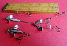 3X SMALL VINTAGE HARDY FISHING LURE BAIT MOUNTS (CROCODILE + GOODWIN SPINNER)