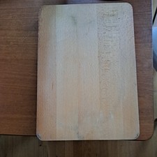 REVERSIBLE WOODEN BREAD / CHOPPING RECTANGULAR BOARD - 40CM x 28cm USED VGC