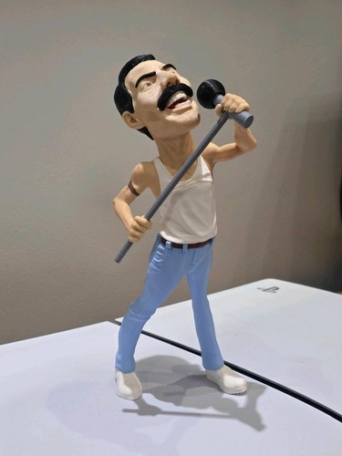 Freddie mercury multipart - multipart, 3d