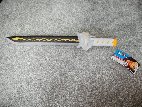 Zuru demon slayer kimetsu no - kimetsu,