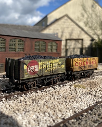 Mainline plank wagons - plank,