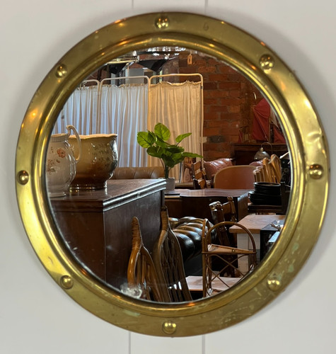 Vintage circular round gold - circular,
