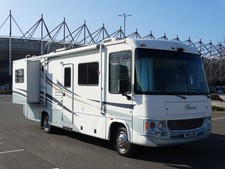 2004 PURSUIT BY GEORGIE BOY