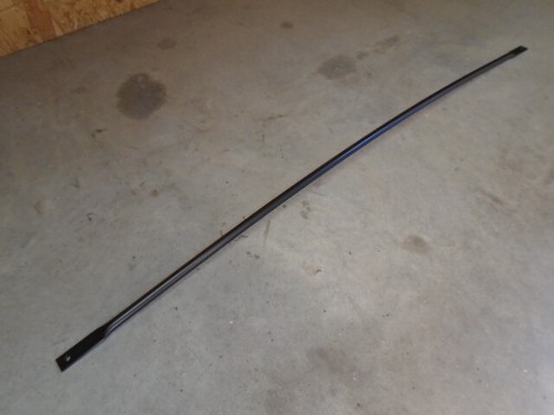 Triumph stag retaining bar - retaining,