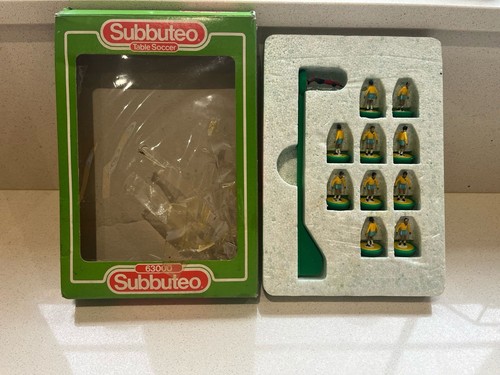 Subbuteo 63000 team figure - subbuteo,