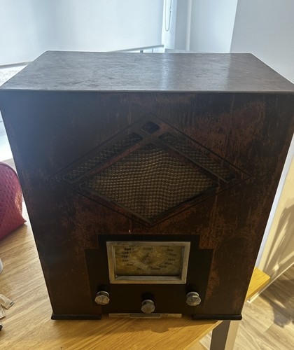 Vintage ultra 1930s radio - ultra, 22