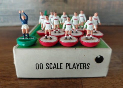 Subbuteo heavyweight team - heavyweight,