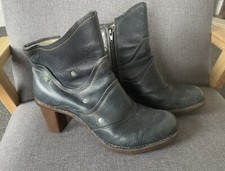 El Naturalista Heeled Ankle