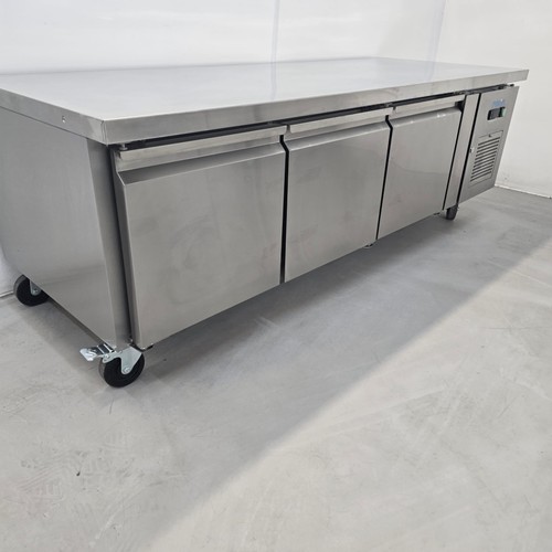 Counter fridge triple door - counter,