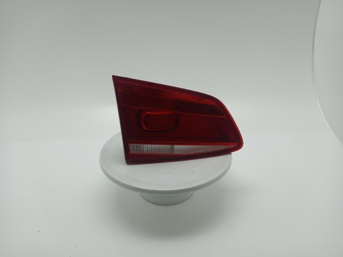 Volkswagen passat tail light - tail,