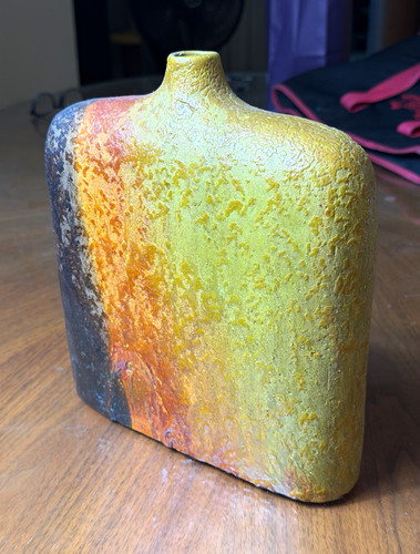 Italian signed fantoni vase - signed,