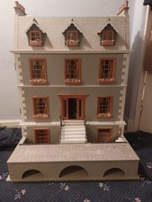 Dolls House Emporium Manor
