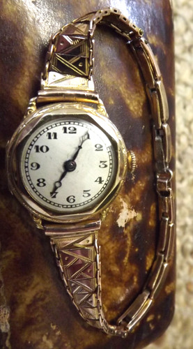 Watch 9ct gold case - watch,