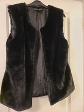 Gorgeous Mela London Black