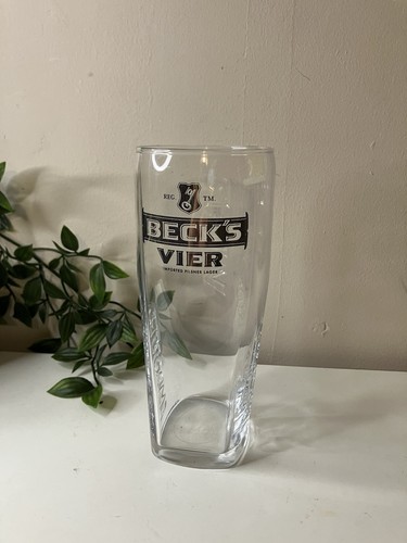 Becks vier lager glasses - vier, pub