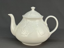 Wedgwood STRAWBERRY & VINE