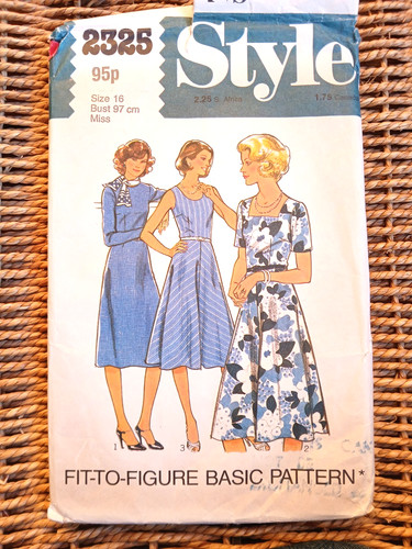 Vintage 1970s style - vintage, sewing