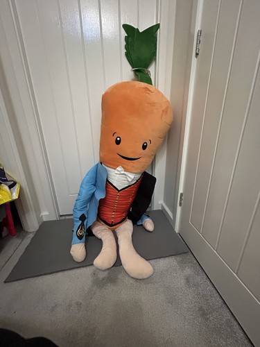 Aldi kevin the carrot - kevin,