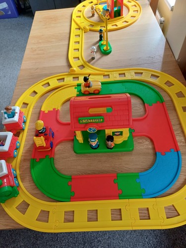 Elc happyland train set - elc,