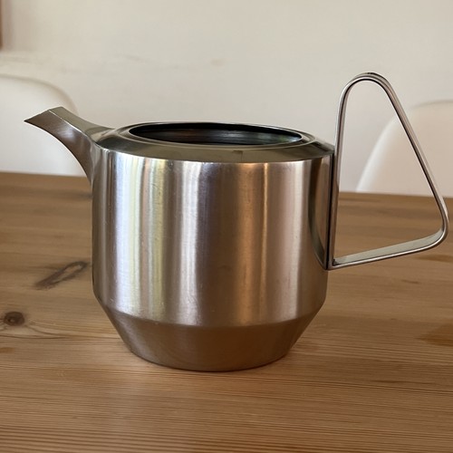Small alveston hot water pot - alveston,