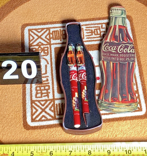 Coca cola bottleshaped tin - bottleshaped,