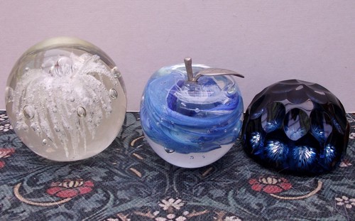 Glass paperweights alum - glass,
