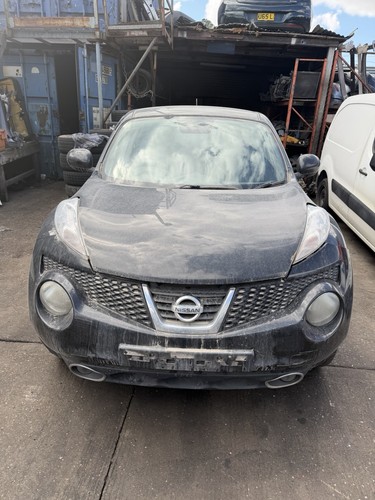 Nissan juke breaking - breaking, black