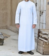 Mens White  Kuwaiti Thobes