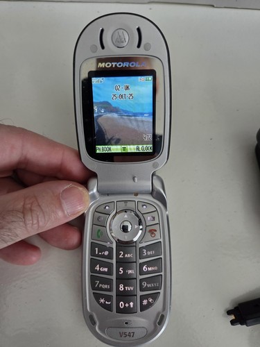 Motorola v547 grey silver - -,