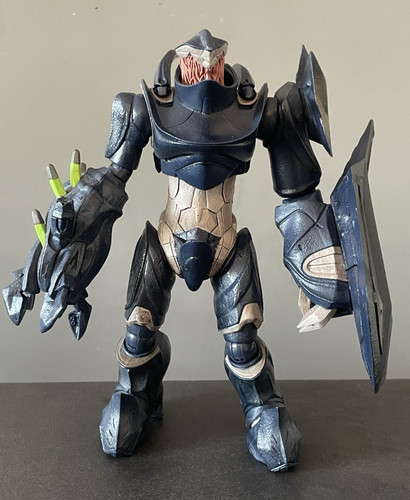 Halo covenant hunter - 3, 8"