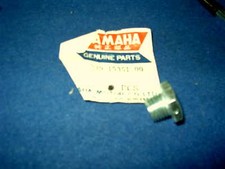 YAMAHA TR2 GEN NOS ENGINE OIL DRAIN BOLT 239-15351-00