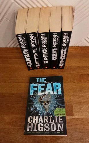 Book bundle x6 - bundle, of