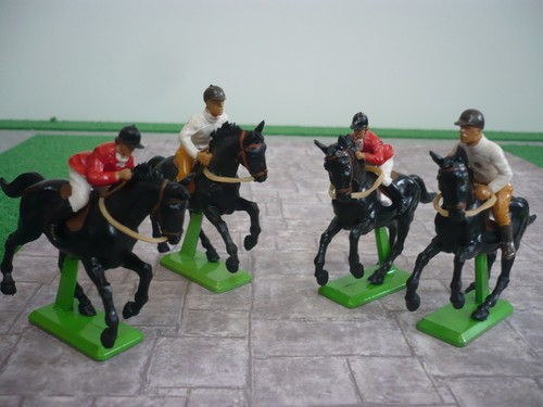 Britains deetail mounted - 4,