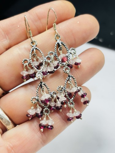 Silver earrings with garnets