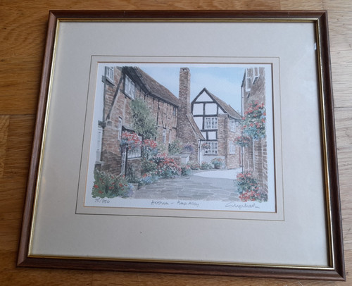 Picture horsham pump alley - horsham,