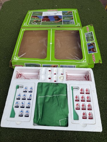 Subbuteo table soccer set - subbuteo,