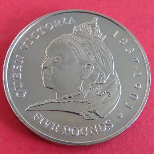 Guernsey 2001 queen - guernsey,