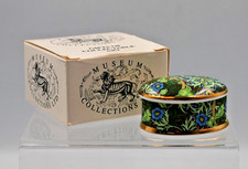 William Morris Fine Bone China