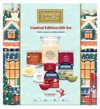 Yankee Candle 8 Piece Gift Set Christmas Jar & Votives Festive Candle Collection