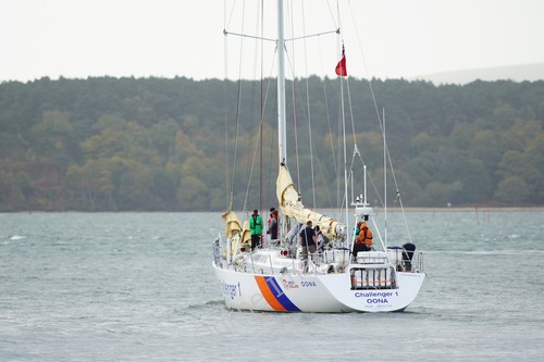 Photo 12x8 challenger yacht - challenger,